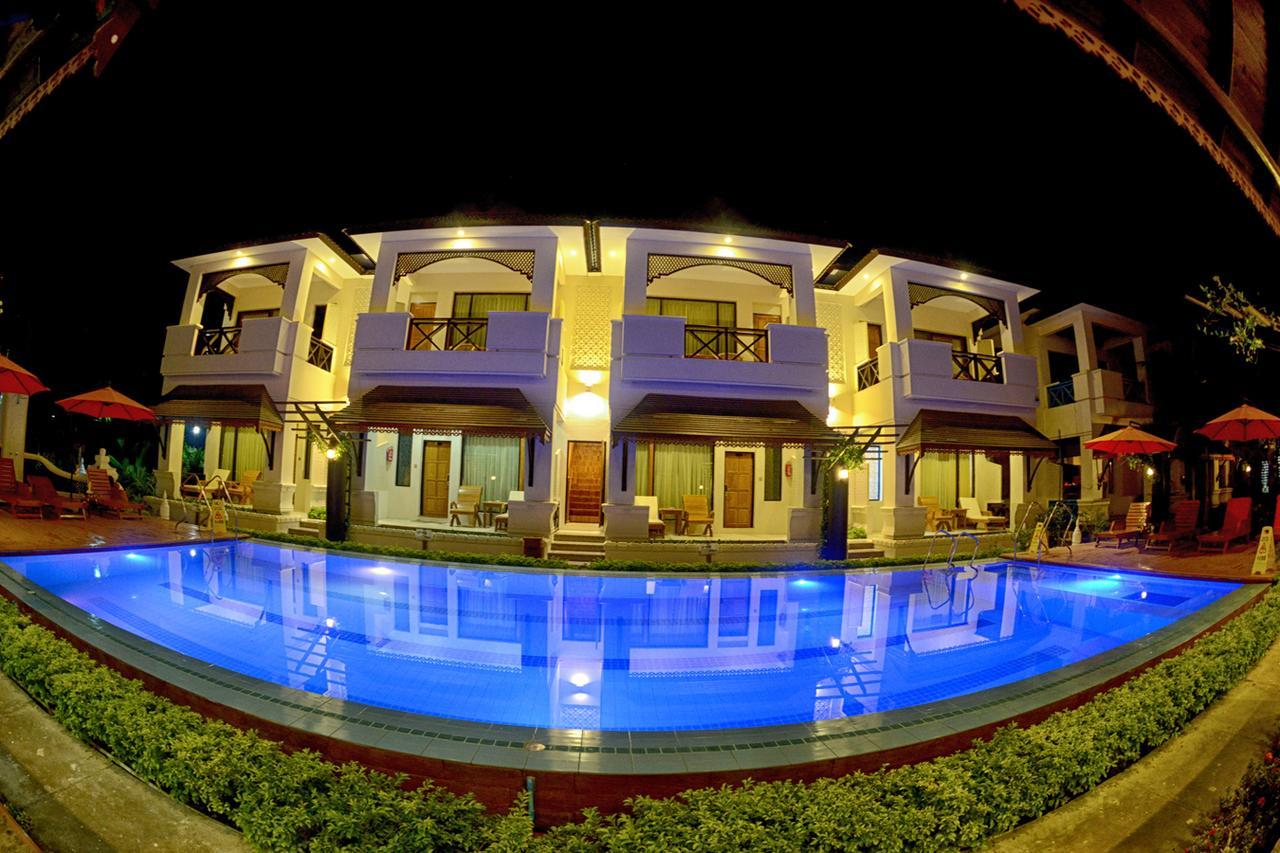 Shwe Taung Tan Hotel - Lake View Monywa Bagian luar foto