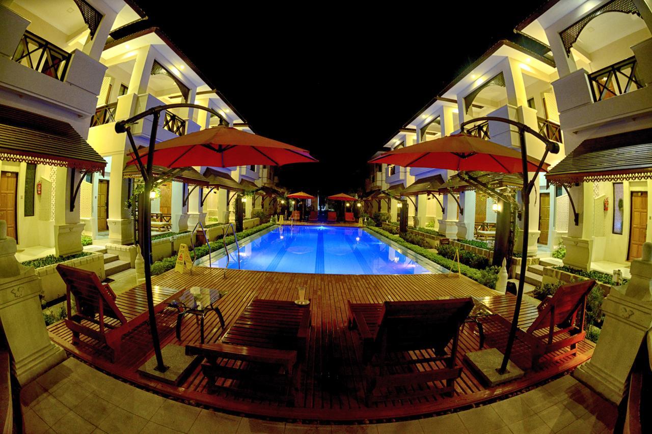 Shwe Taung Tan Hotel - Lake View Monywa Bagian luar foto