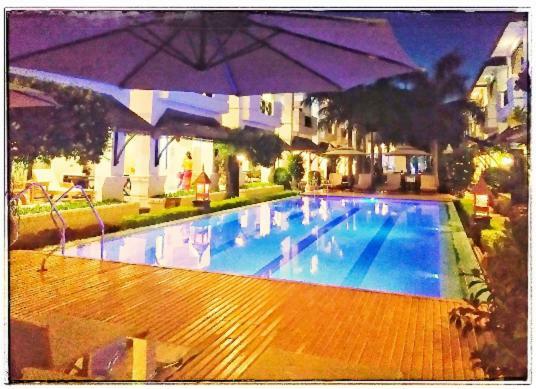 Shwe Taung Tan Hotel - Lake View Monywa Bagian luar foto
